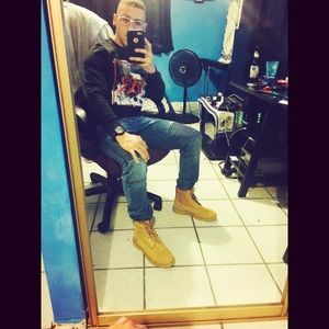 Meet your Posher, Moises