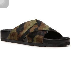 Sam Edelman adora camo sandal