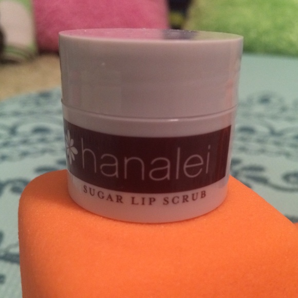 Hanalei sugar lip scrub