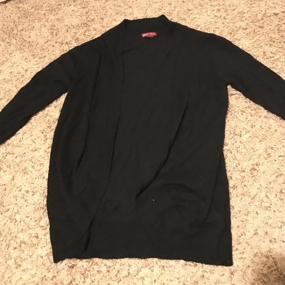 Beautiful black half sleeve cardigan