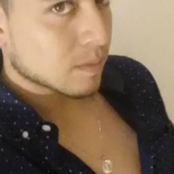 Meet your Posher, Rodrigo - Picture 1 of 1