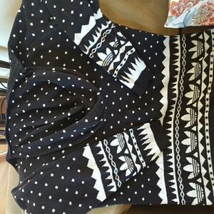 ADIDAS sweater Size XL