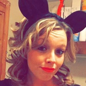 Meet your Posher, Tina