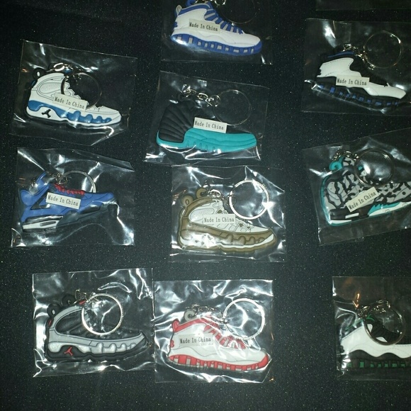 NEW NIKE sneaker keychains MAKE OFFERS