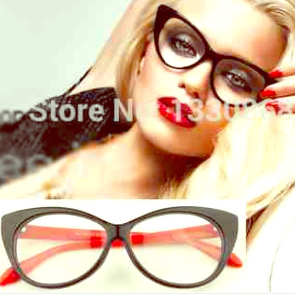 😍RED & BLACK VINTAGE LOOK CAT EYE  FRAME GLASSES.
