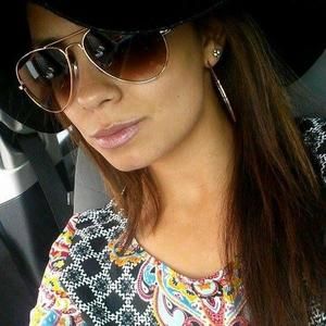 Meet your Posher, Krystle