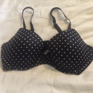 Black nursing bra