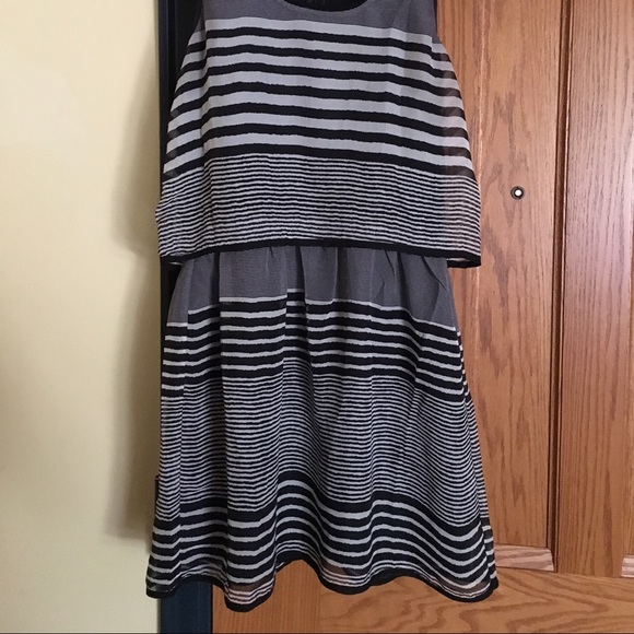 Black and White Striped Dress - Picture 4 of 4