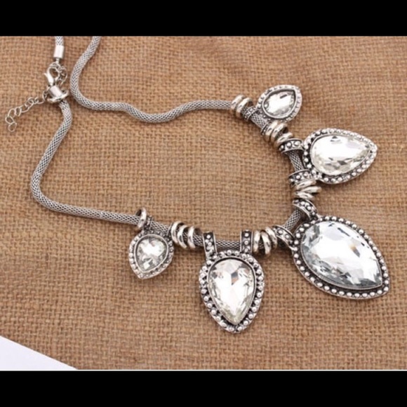 🎉SOLD🎉 Irresistible Statement Necklace (Clear) - Picture 2 of 4