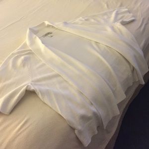 Cardigan half sleeve white sweater