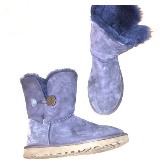 Navy Uggs Size 8 Wore Once Like New - image 1
