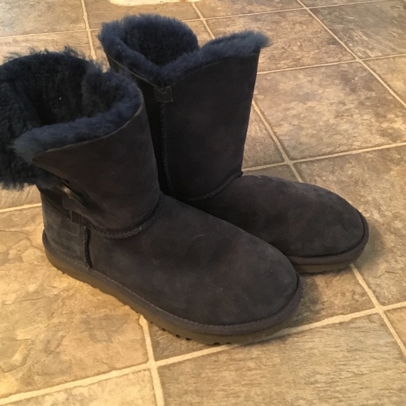 Navy Uggs Size 8 Wore Once Like New - image 3