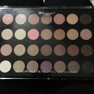 BH Cosmetics 28 color palette