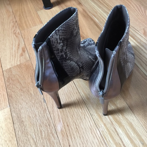 Boot - Picture 3 of 4