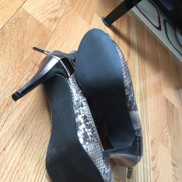 Boot - Picture 4 of 4