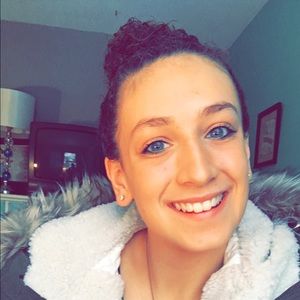 Meet your Posher, Julianna