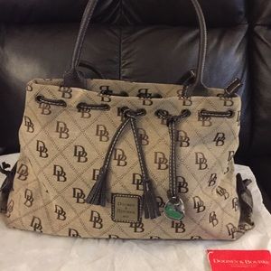 Dooney & Bourke Bag
