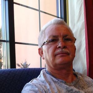 Meet your Posher, Maximino