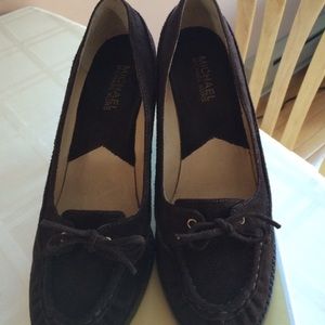 Michael Kors sz 7.5 Chocolate Brown suede wedges.