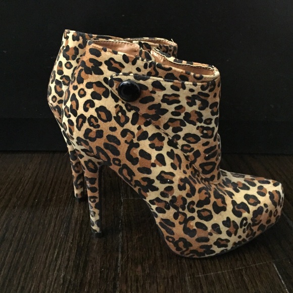 Fusion leopard booties