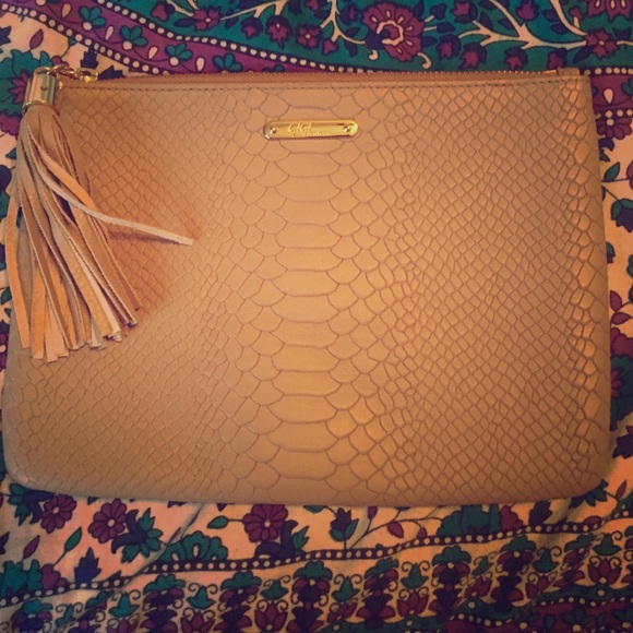 GiGI New York Clutch!
