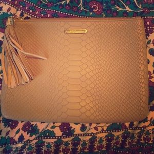 GiGI New York Clutch!