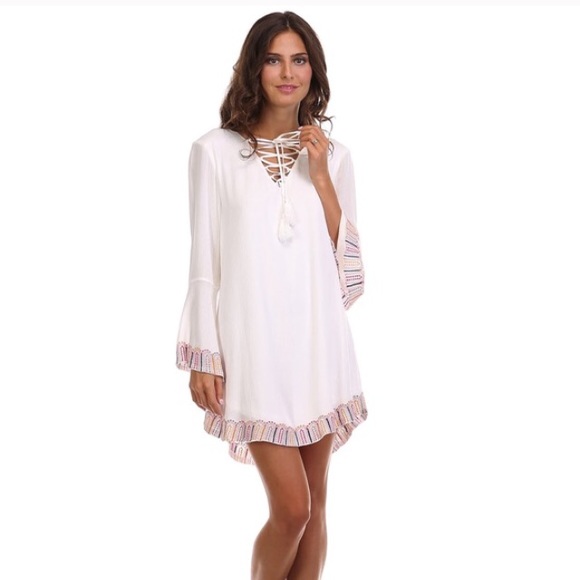 Tea n Cup Dresses & Skirts - NWT White Embroidery Tunic Dress.