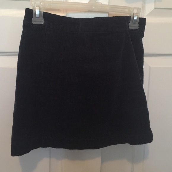 Vineyard vine corduroy skirt