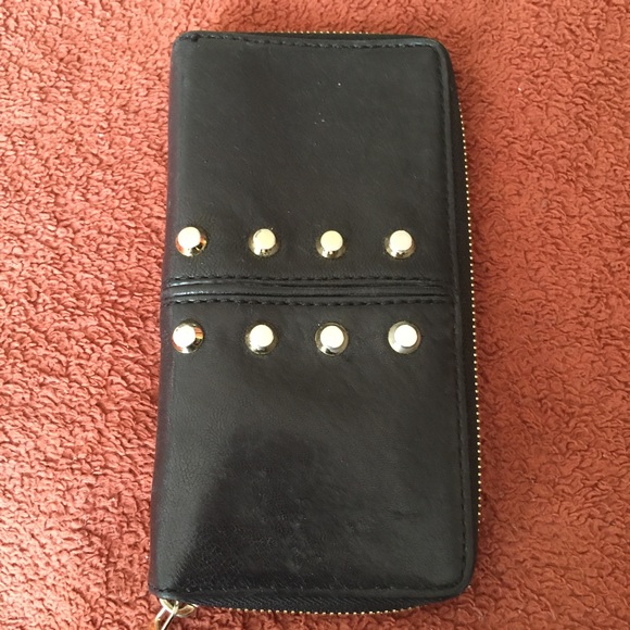 Michael Kors black zipper wallet