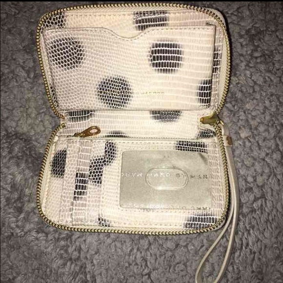 Marc By Marc Jacobs Wallet Authentic  ✨ - Picture 2 of 4