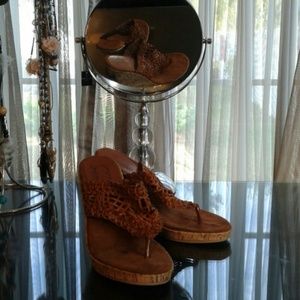 CL by Laundry wedges