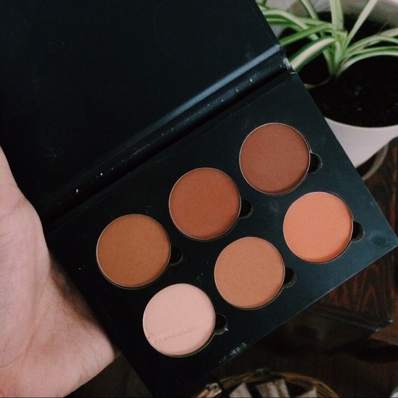 Anastasia Beverly Hills Contour Kit!