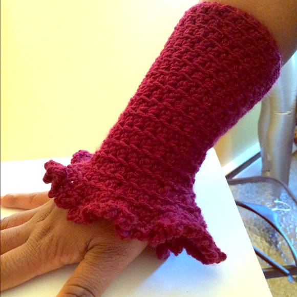 Crochet handmade fingerless gloves