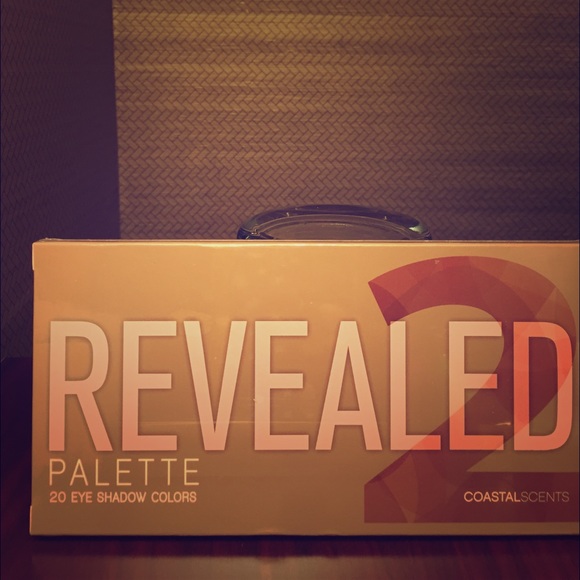 Coastal Scents Revealed 2 Palette