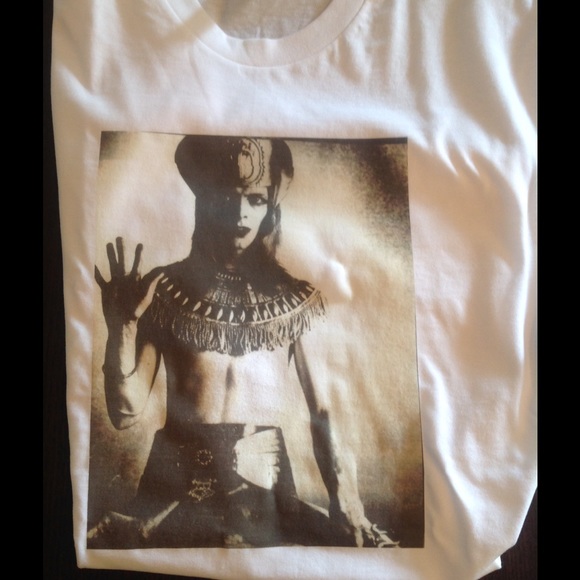 3fOR$40🔥bowie short sleeve tee💕 - Picture 2 of 2
