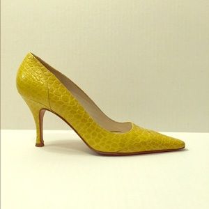 Banana Republic yellow leather croc heels
