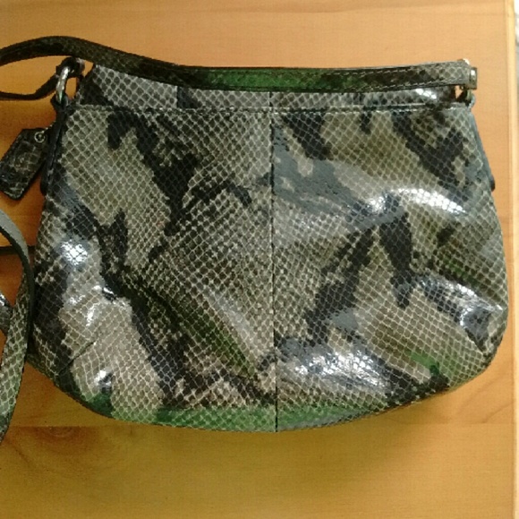 Snake Print Cross Body - Picture 4 of 4