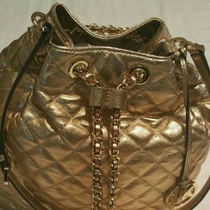 Authentic Michael Kors Quilted CrossbodyBucket Bag