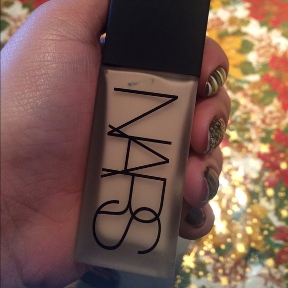 Nars Foundation ( light completion . ) light 3