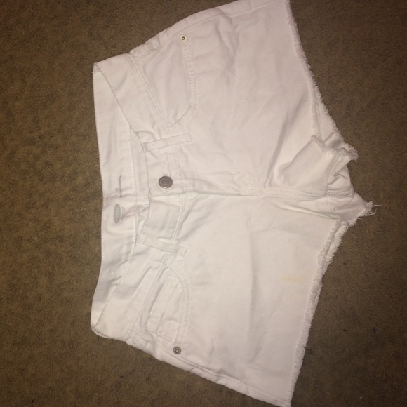 Old Navy white shorts