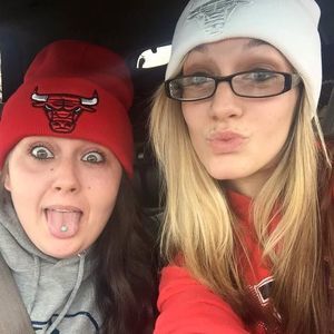 Meet your Posher, Niki