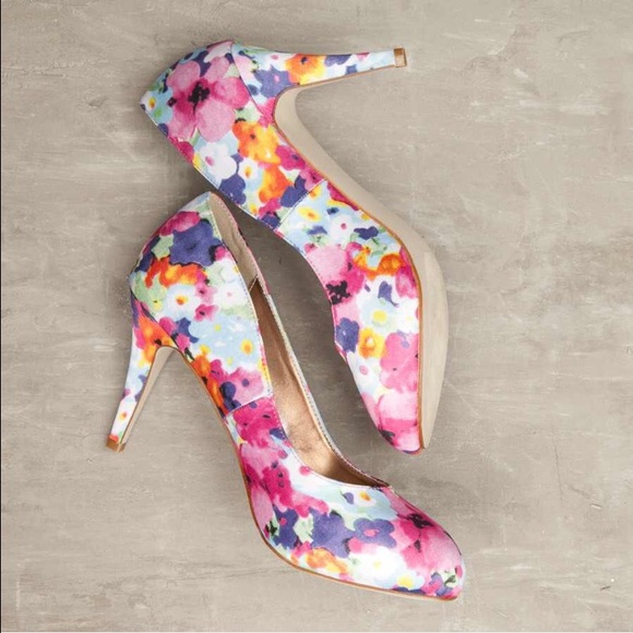 Madden Girl Shoes - Madden Girl💐floral pumps👠