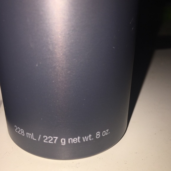 RUSK VOLUMIZING MOUSSE. - Picture 2 of 2