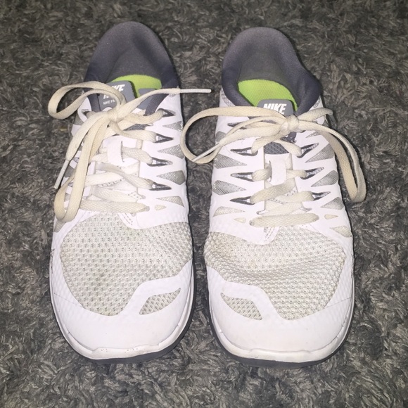 White Nike Free Run 5.0 🦄