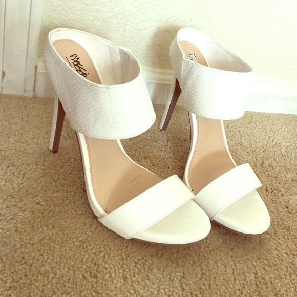 Brand new never been worn