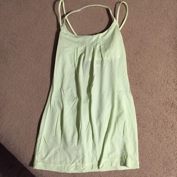 Lululemon top