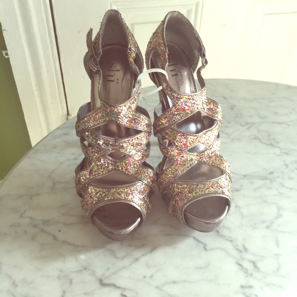 Multi color glitter high heel shoes - Picture 1 of 4
