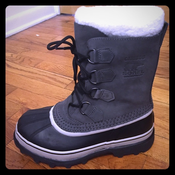 Caribou Sorel Shale/Stone Boots size 8