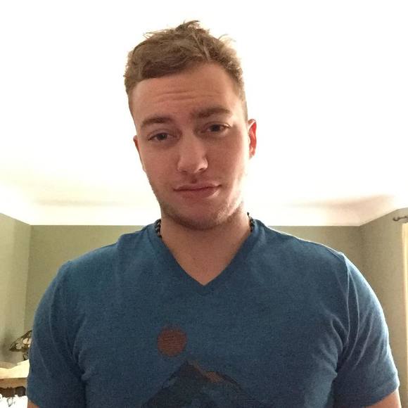 Meet your Posher, Sean - Picture 1 of 1