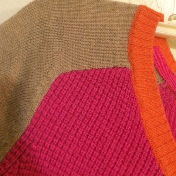 Colorblock Sweater. - Picture 4 of 4